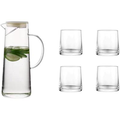 Glasrijk® Karaf set - 4 Waterglazen - Drinkglazen - 1.8L & 250ml Waterkaraf - Waterkan met Deksel En Filter - Glazen Karaf - Schenkkan - Glazen Waterkan - Waterkaraf voor Fruitwater - Multifunctionele Decanteer Karaf - Kan met Deksel - Waterkan
