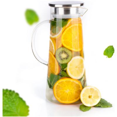 MÊZON® Schenkkan - Glazen Waterkan - Waterkaraf voor Fruitwater - Multifunctionele Decanteer Karaf - Kan met Deksel - 1.5L Capaciteit